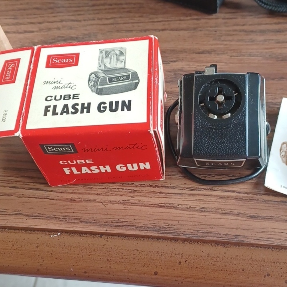 Vintage MCM Sears Cube Flash Gun, mini matic